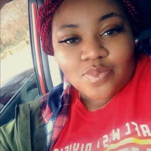 Meet your Posher, Sandrea